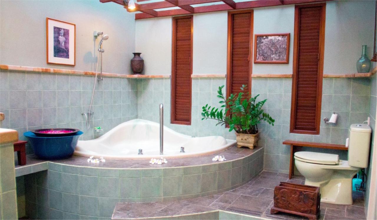 Villa Naga Maya Legian Exterior foto